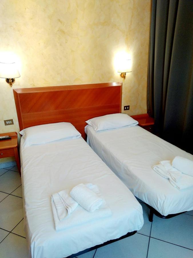Hotel Ferrari Rom Exteriör bild